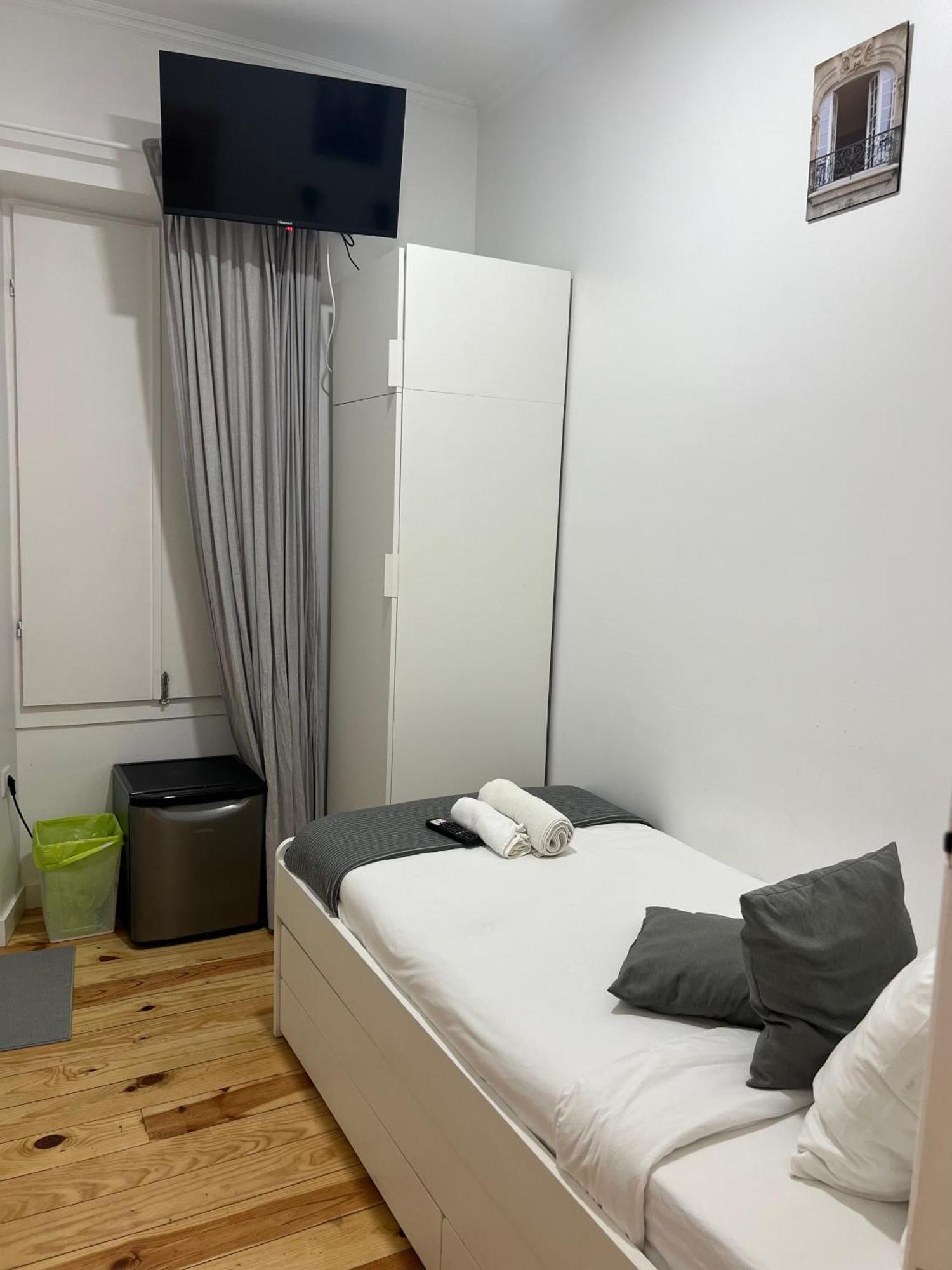 Suites Antonio Pedro Lisbon Bagian luar foto
